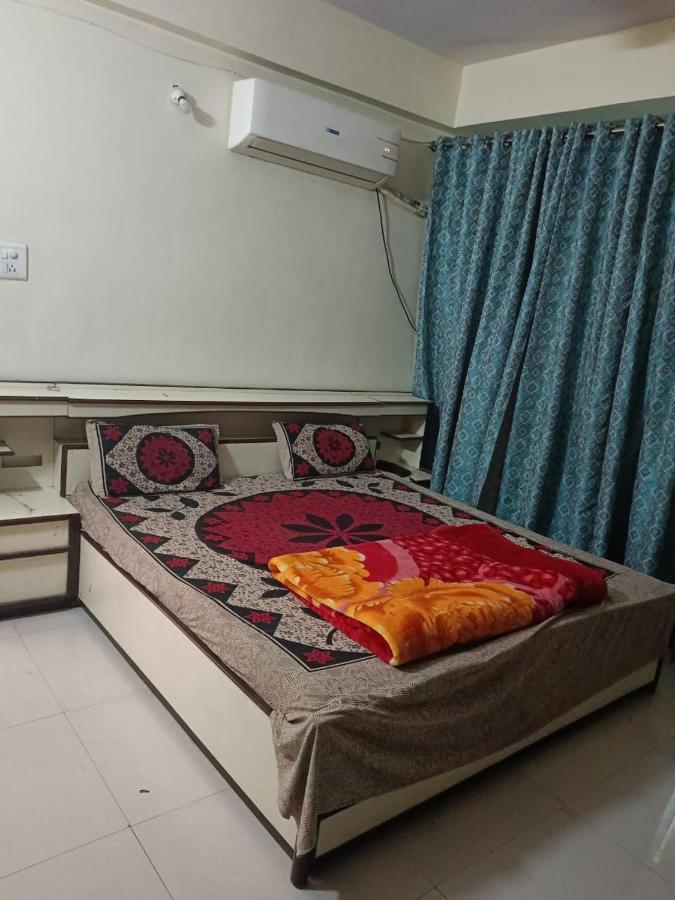 Hotel Mahati Indaur Kültér fotó