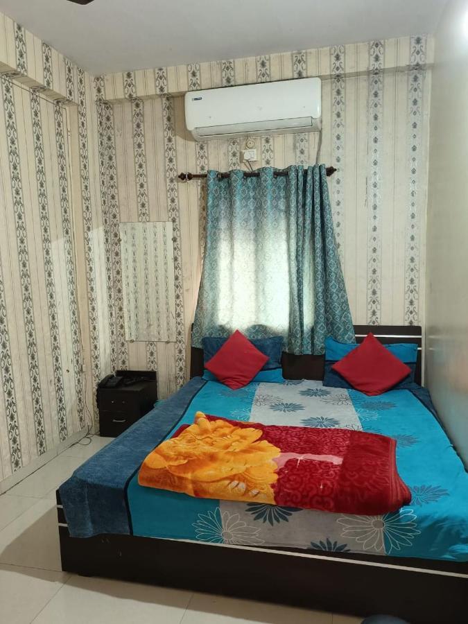 Hotel Mahati Indaur Kültér fotó